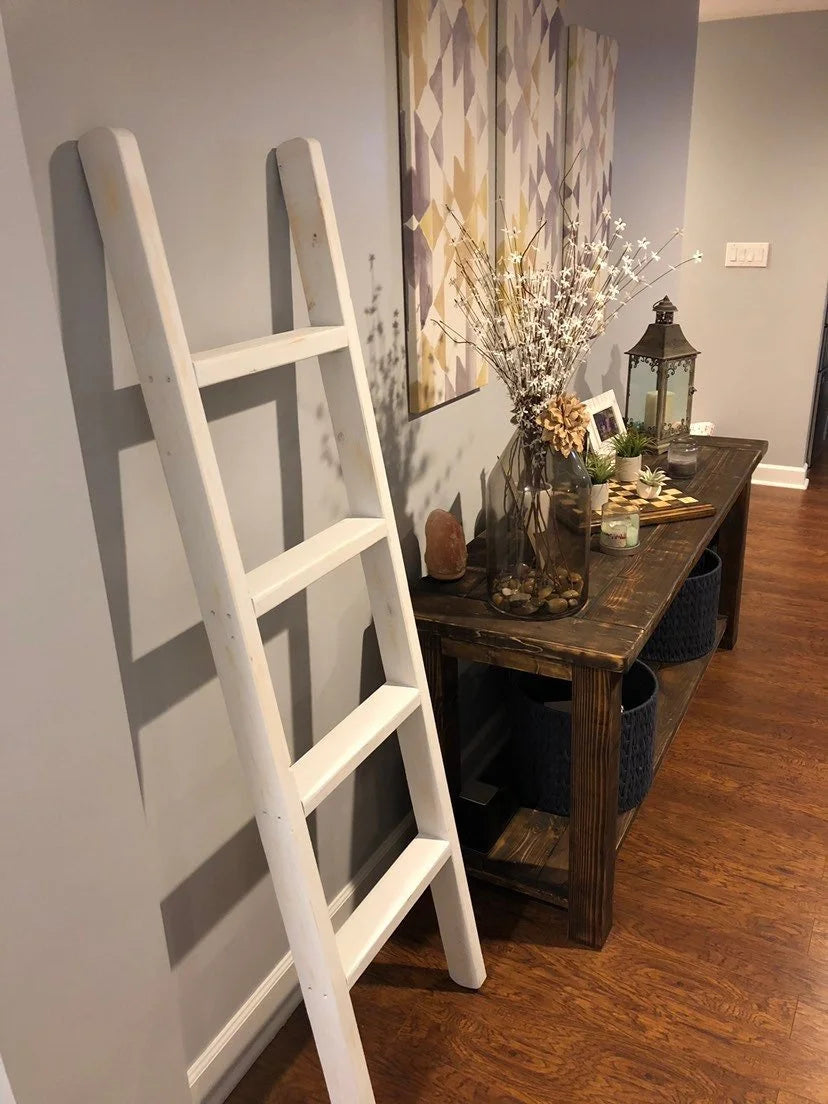 Rustic Blanket Ladder