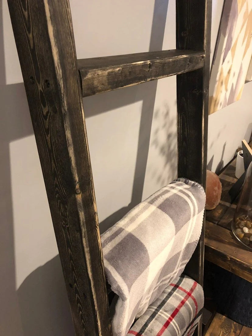 Rustic Blanket Ladder
